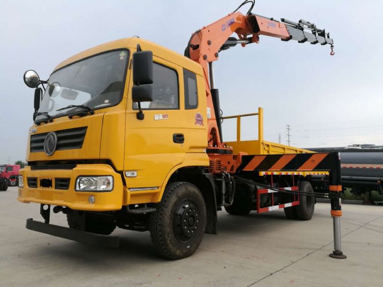 ����8���۱۵�